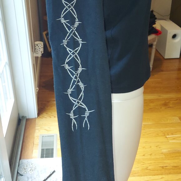 Bella design long sleeve tee shirt - Picture 4 of 6